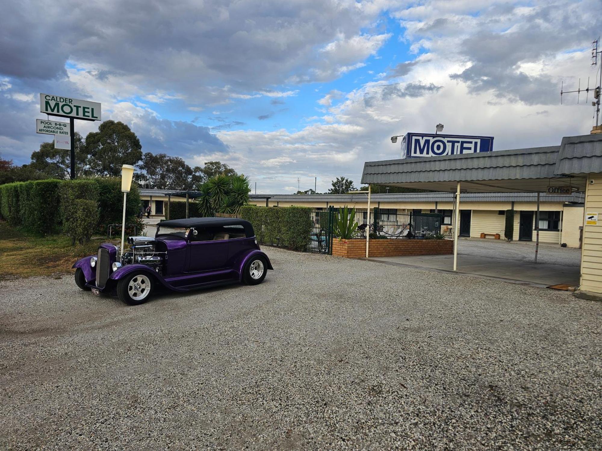 Calder Family Motel Bendigo Kültér fotó