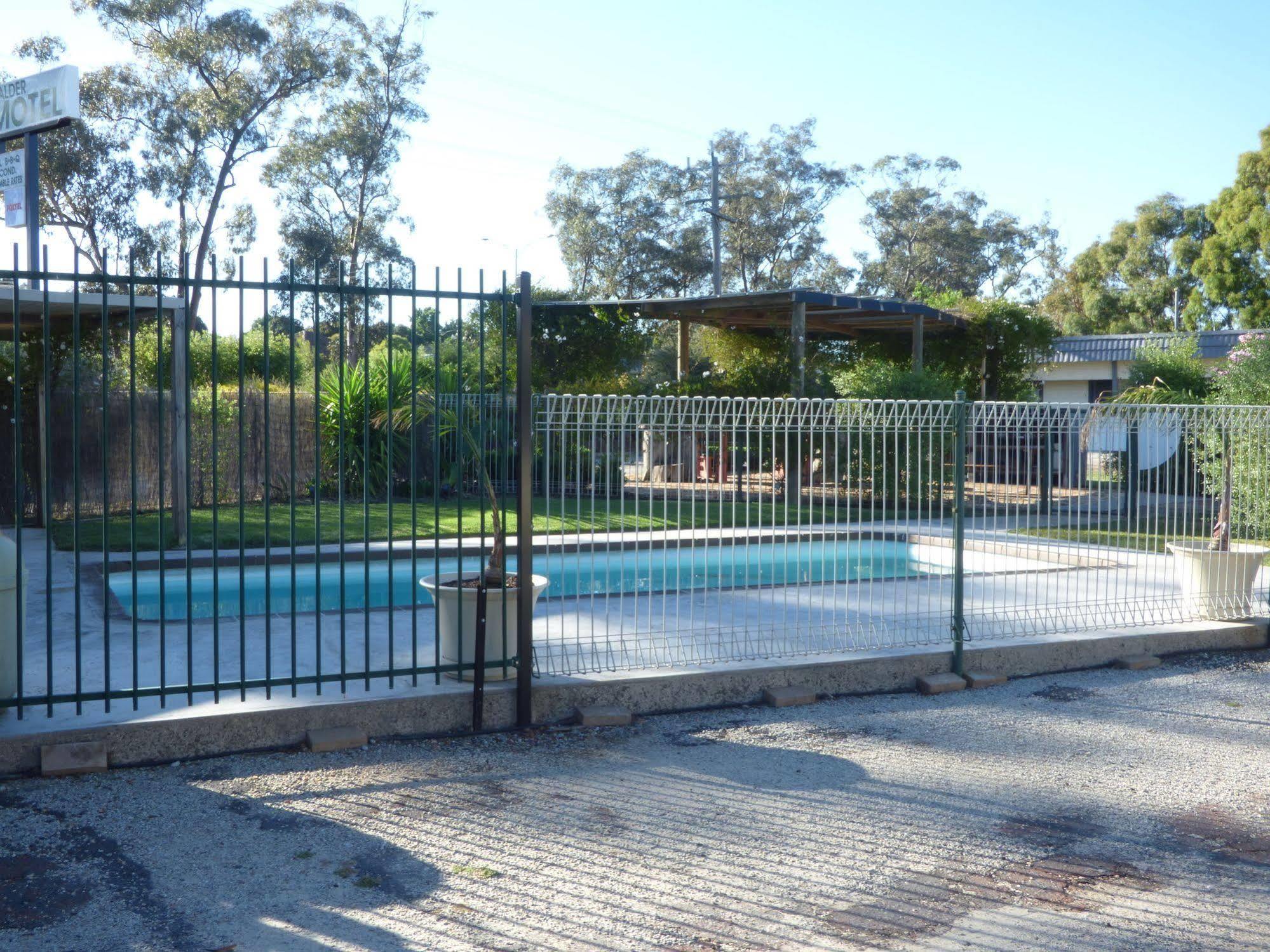 Calder Family Motel Bendigo Kültér fotó